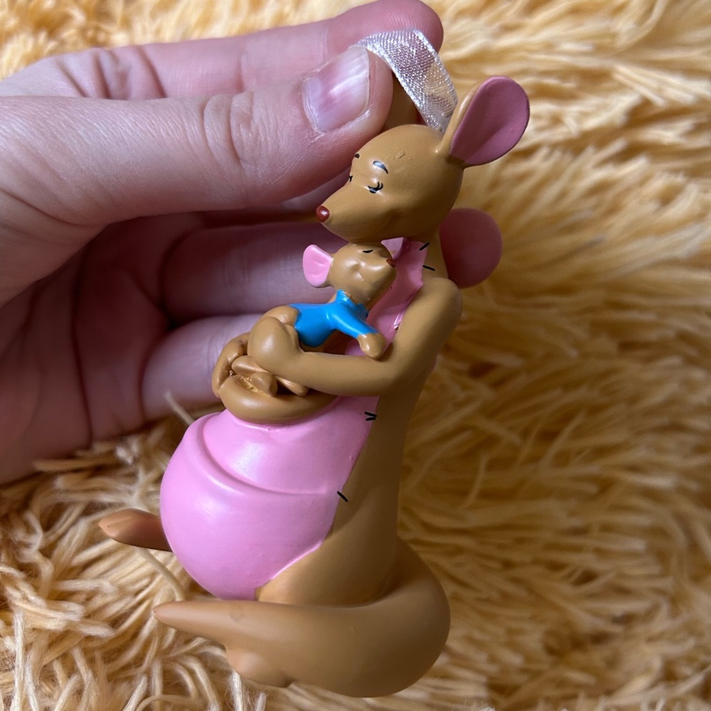 New In Box “Kanga Loves Roo” 2022 Disney Hallmark Keepsake Ornament WTP - Picture 8 of 8